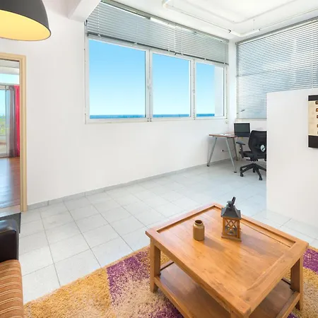 Für 9 Personen Ca 120 M In Rhodos-stadt, Dodekanes Rhodos Apartment *