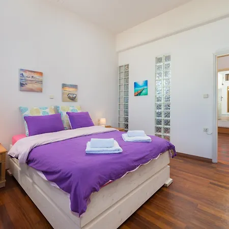 Für 9 Personen Ca 120 M In Rhodos-stadt, Dodekanes Rhodos *